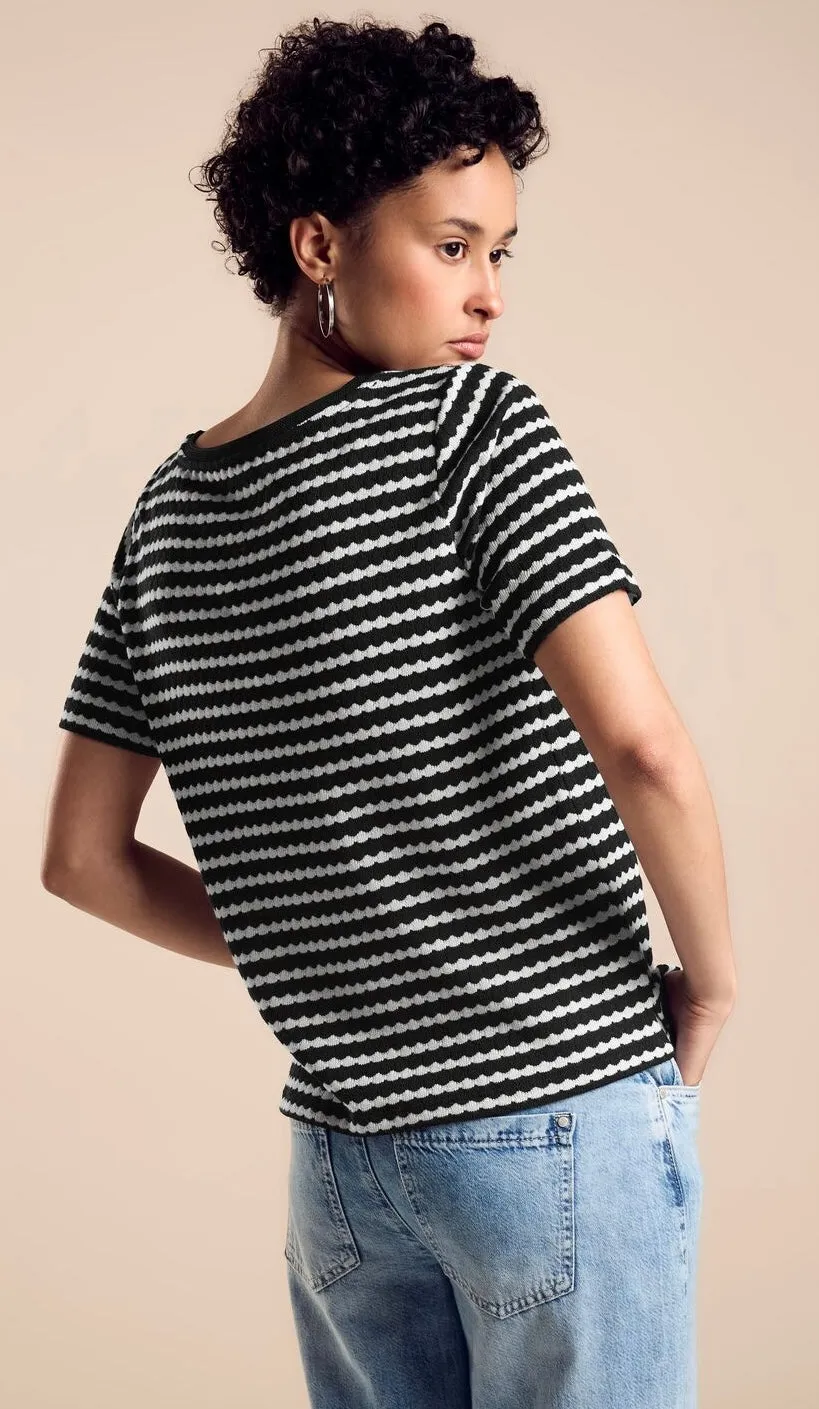 321782- Knitted T-Shirt- Black & White- Street One