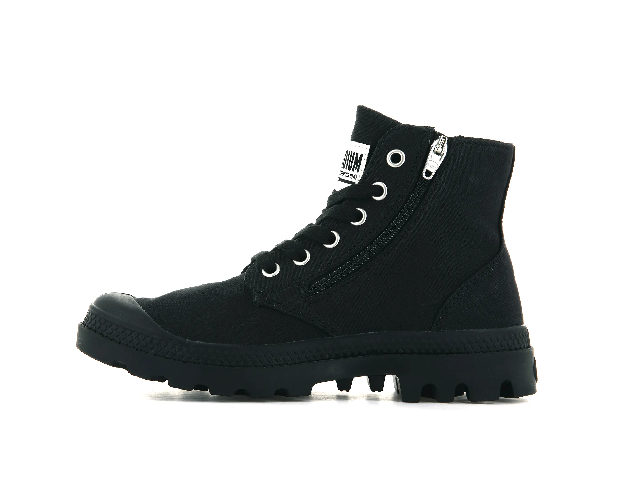 86673-001-M | PAMPA HI CANVAS | BLACK/BLACK