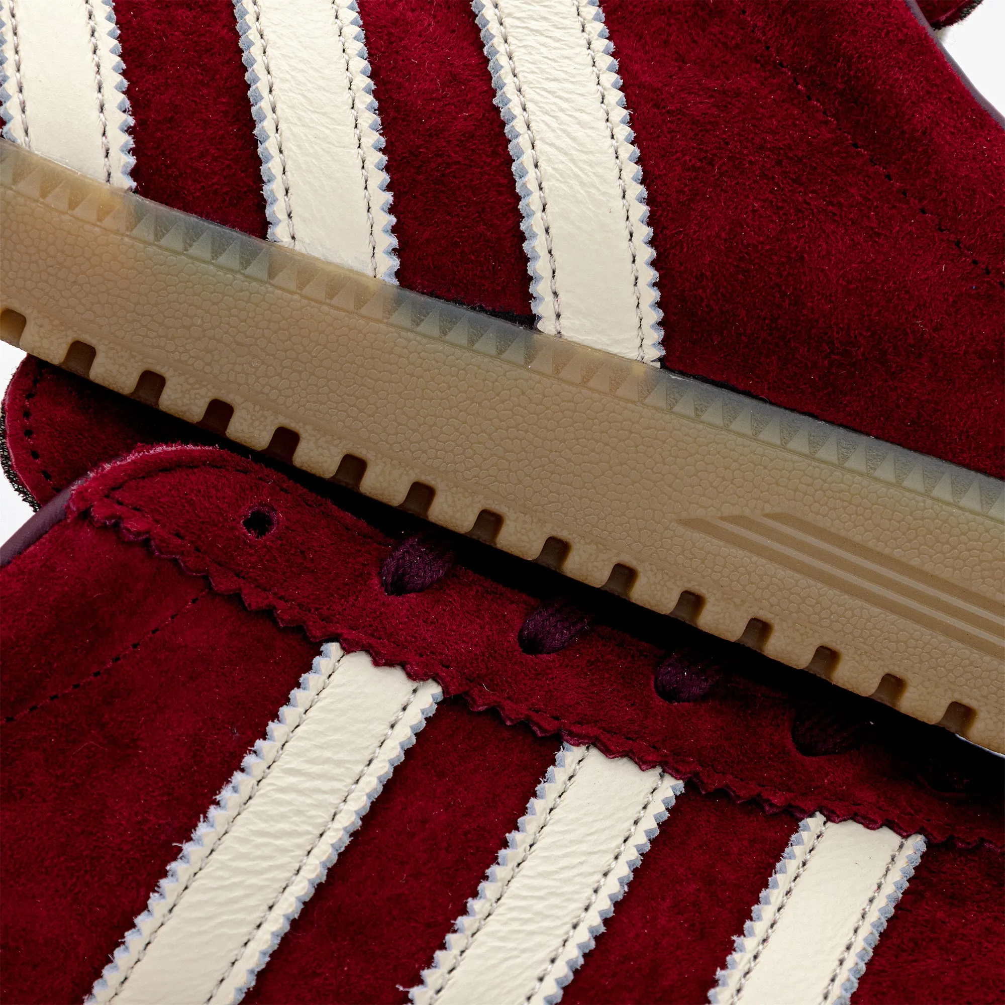 adidas Bermuda Collegiate Burgundy IE7426