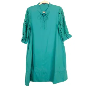 Aly Daly Emerald Green Front Tie with Eyelet Lace Sleeves Dress- Size M (see notes)