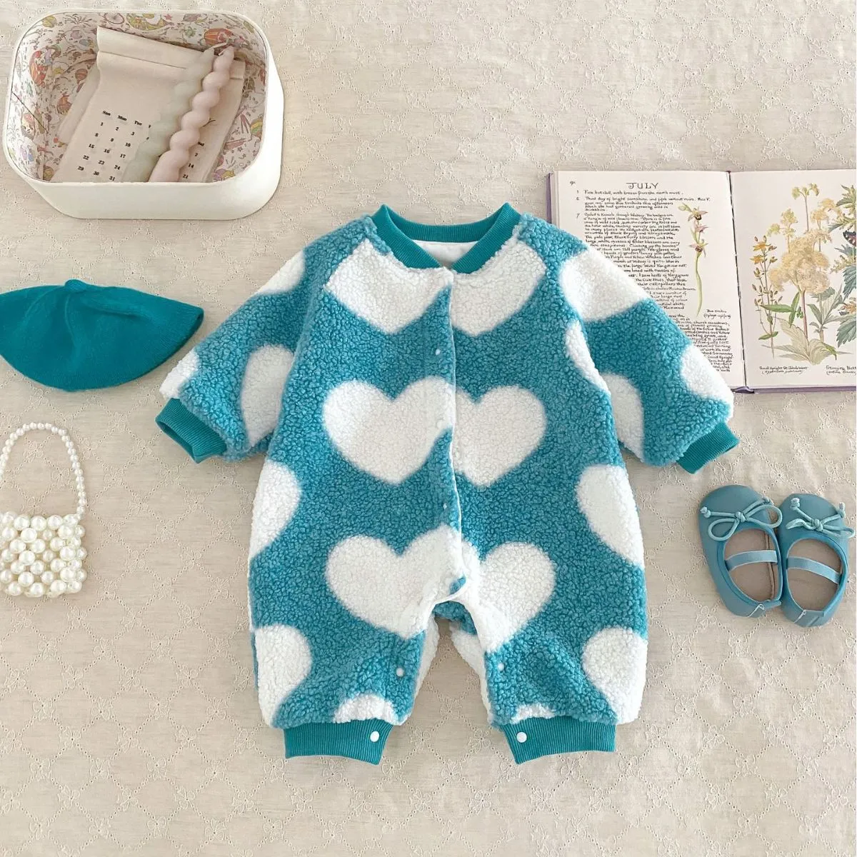 Baby Kid Girls Color-blocking Love heart Jumpsuits Wholesale 231019127