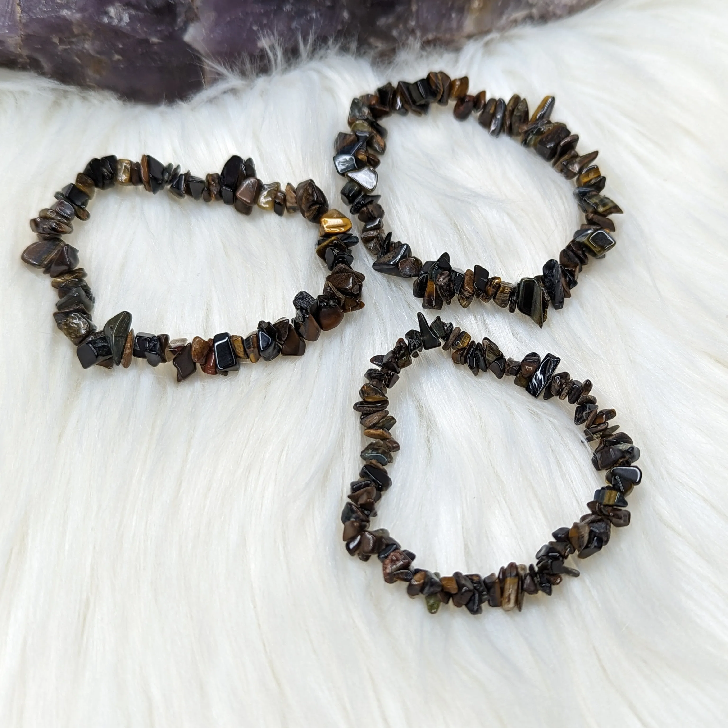 Blue Tiger's Eye Chip Stretch Bracelet ~Gemmy and Supportive~