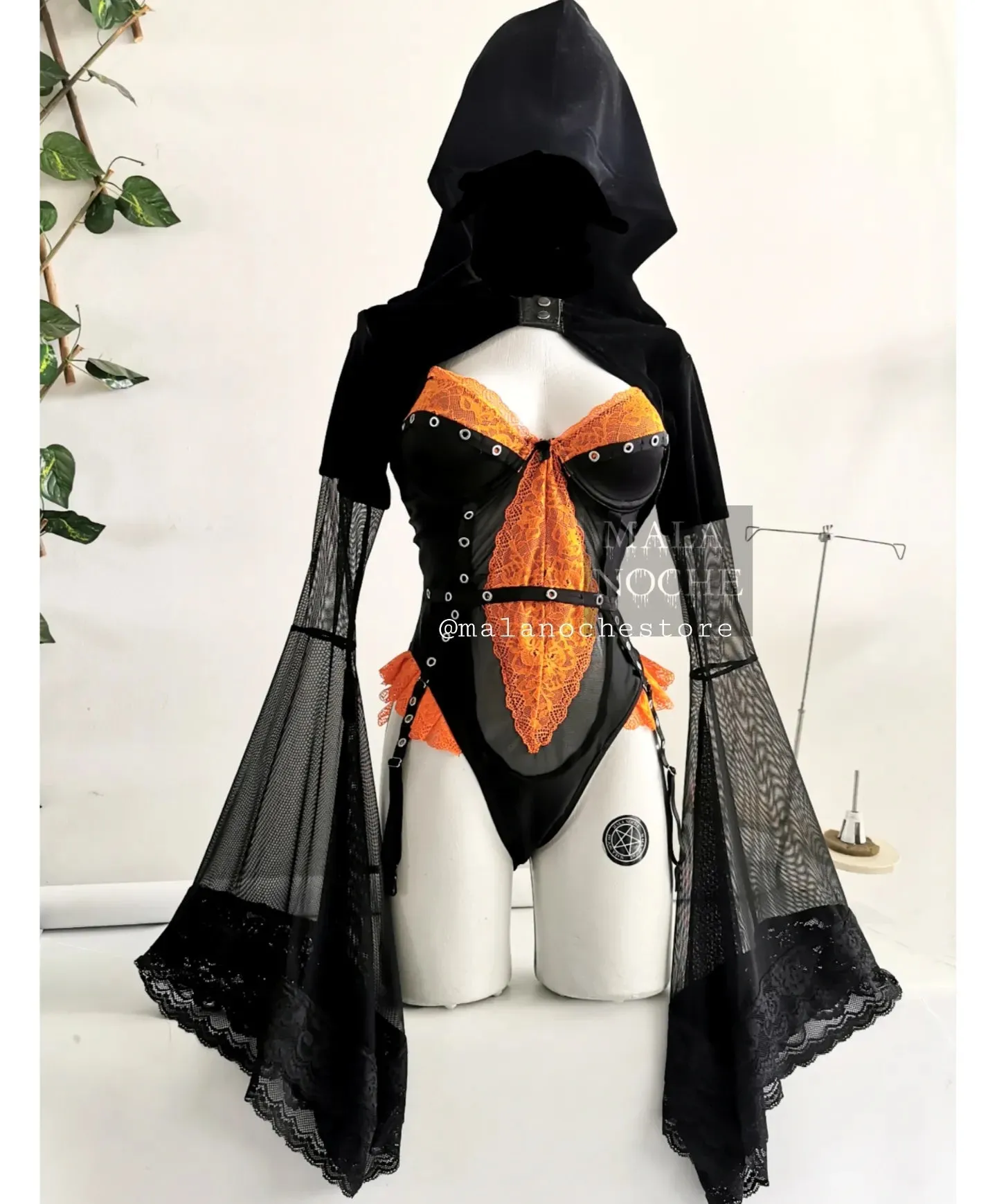 Bodysuit Pumkin+ Crop Hood Cold Moon 