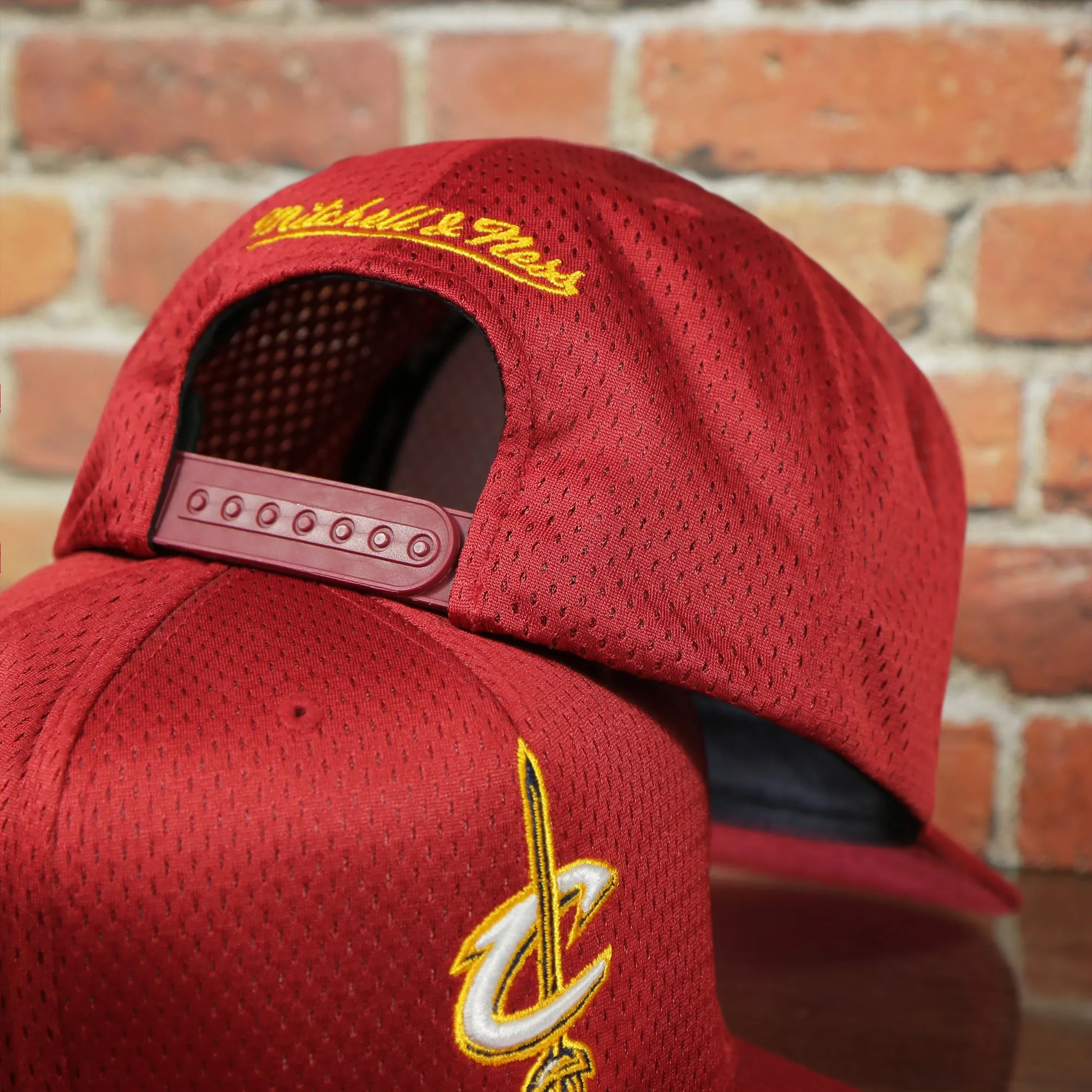 Cleveland Cavaliers Maroon Mesh Jersey Snapback Hat