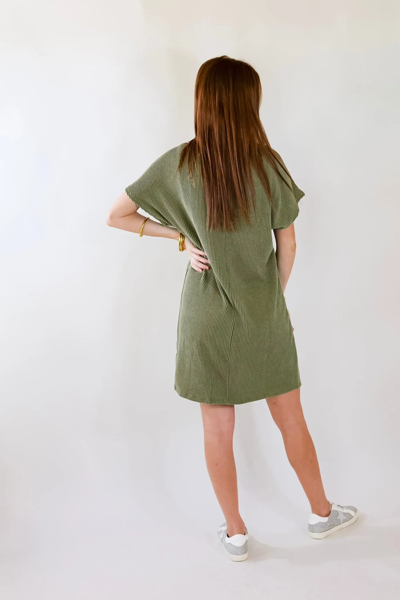 Coffee and Carefree Ribbed Short Sleeve Dress with Front Pocket in Olive Green