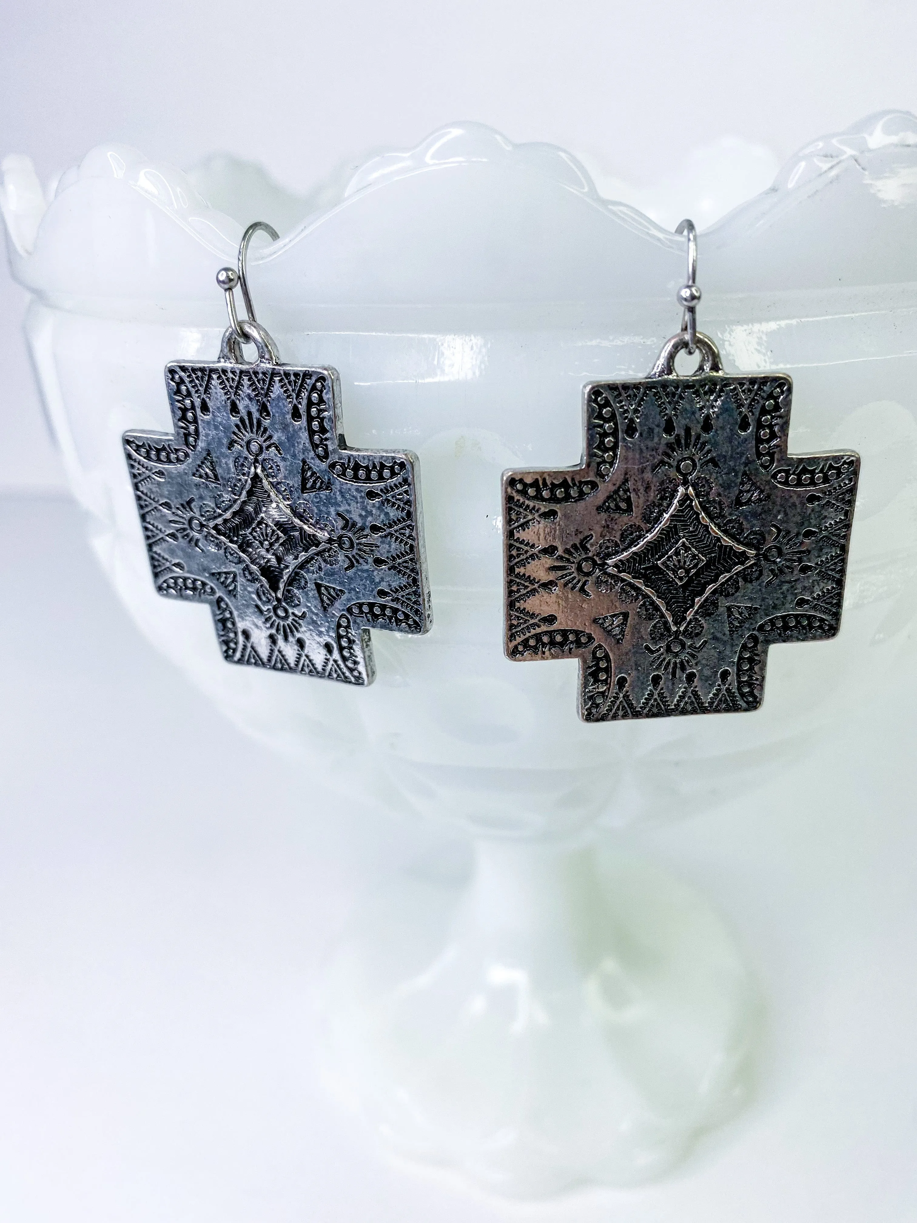 Nueva Cross Earring