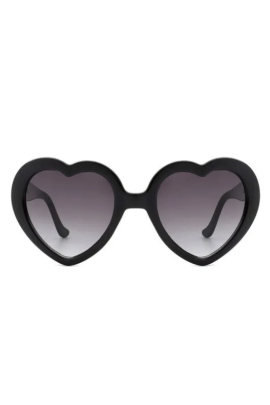 Playful Mod Clout Heart Shape Fashion Sunglasses