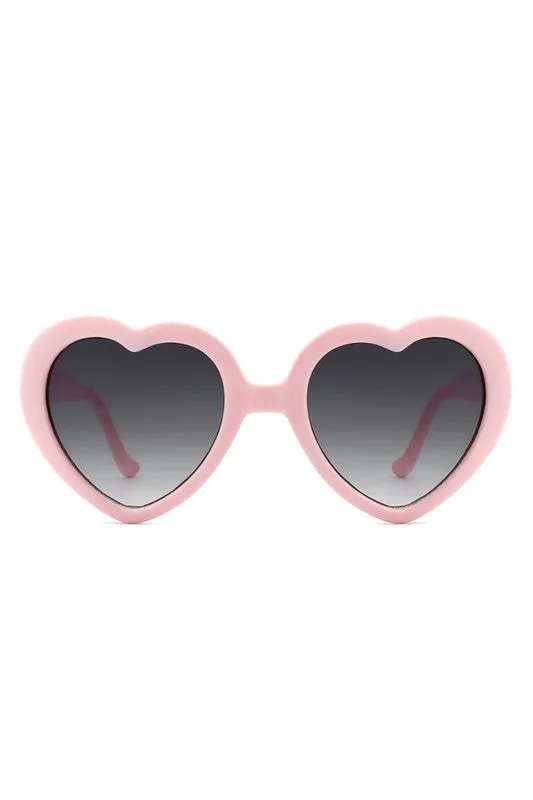 Playful Mod Clout Heart Shape Fashion Sunglasses