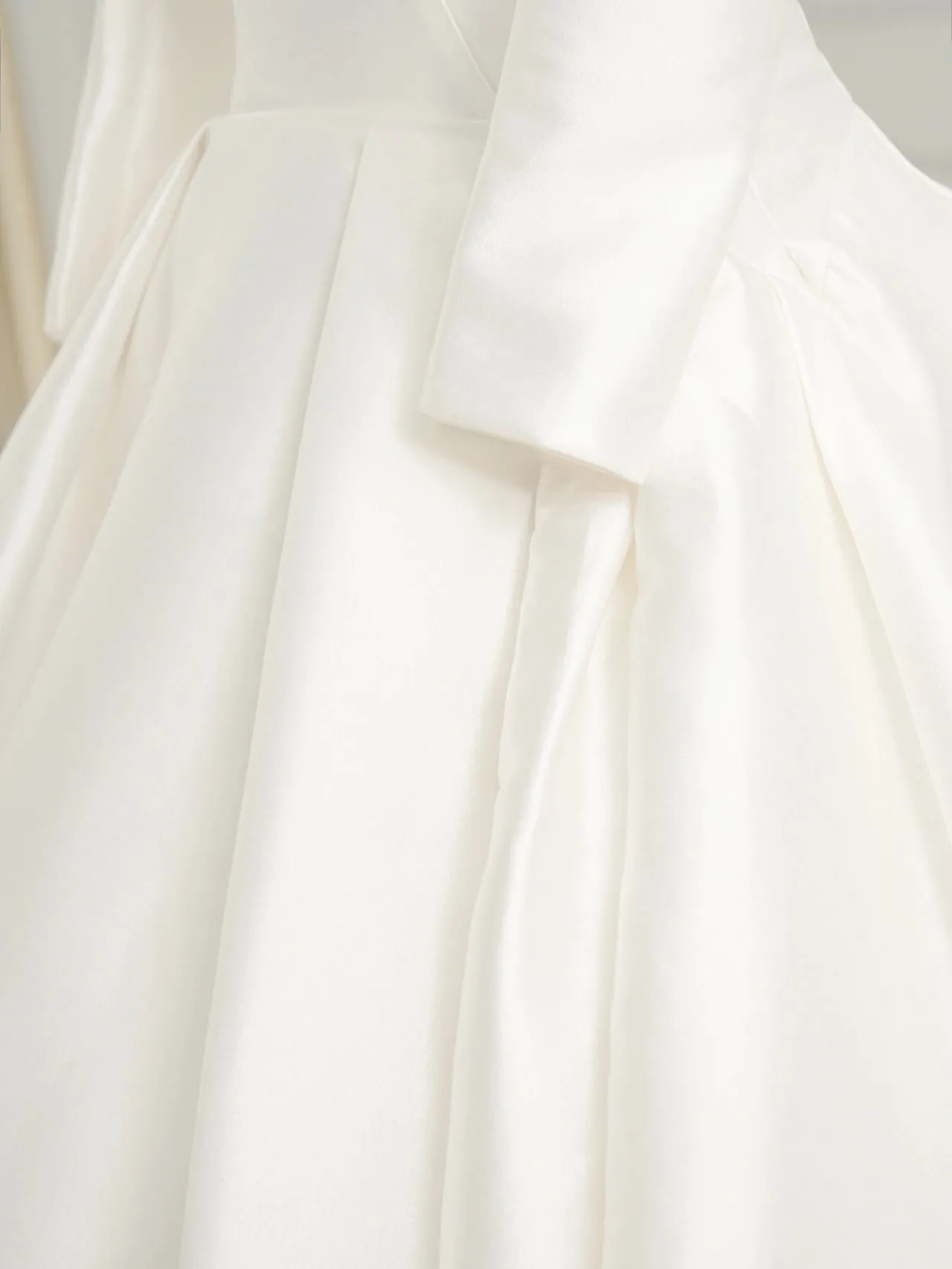 Simple Ball Gown Silk Wedding Dress with Sleeves